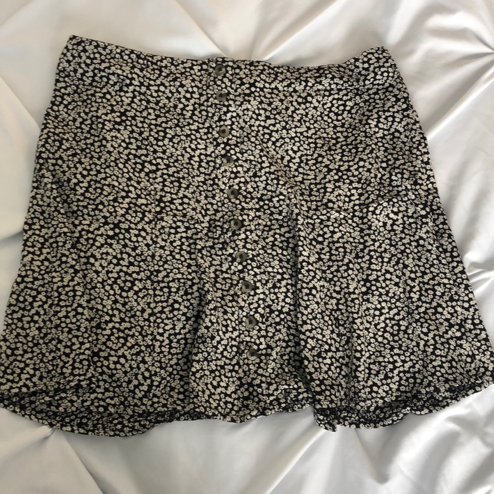 American Eagle Flowy Mini Skirt